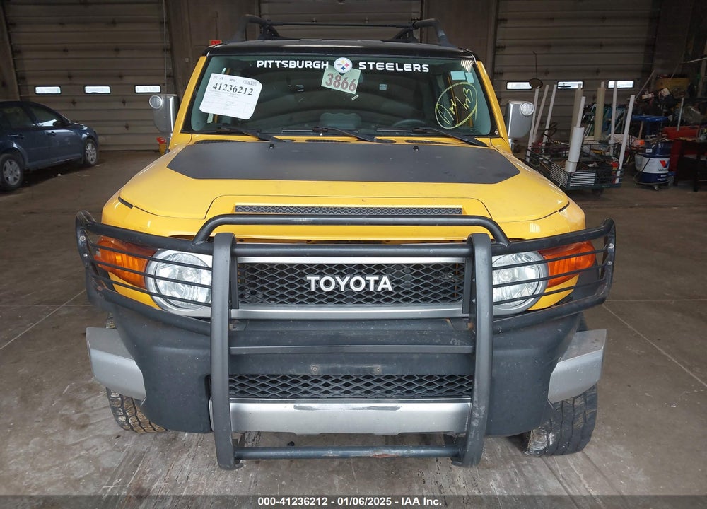 2007 TOYOTA FJ CRUISER VIN: JTEBU11F270018978