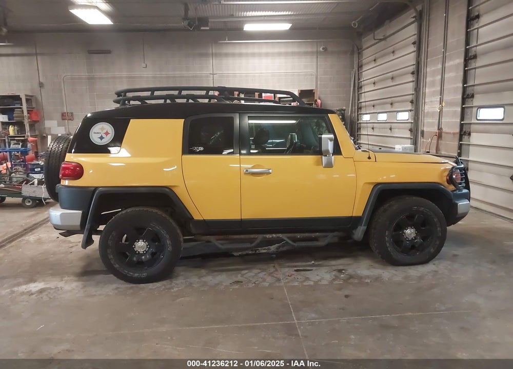 2007 TOYOTA FJ CRUISER VIN: JTEBU11F270018978