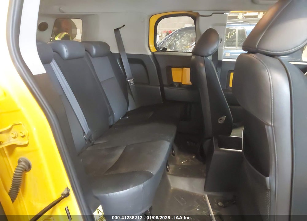 2007 TOYOTA FJ CRUISER VIN: JTEBU11F270018978