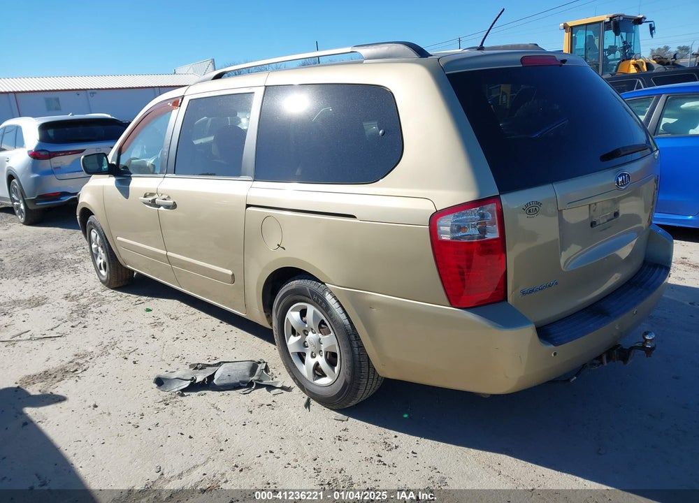 2010 KIA SEDONA LX VIN: KNDMG4C38A6350226
