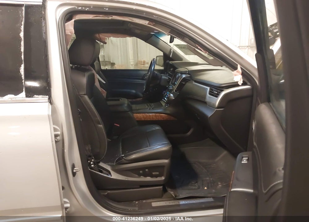 2015 CHEVROLET SUBURBAN 1500 LTZ VIN: 1GNSKKKC7FR147949