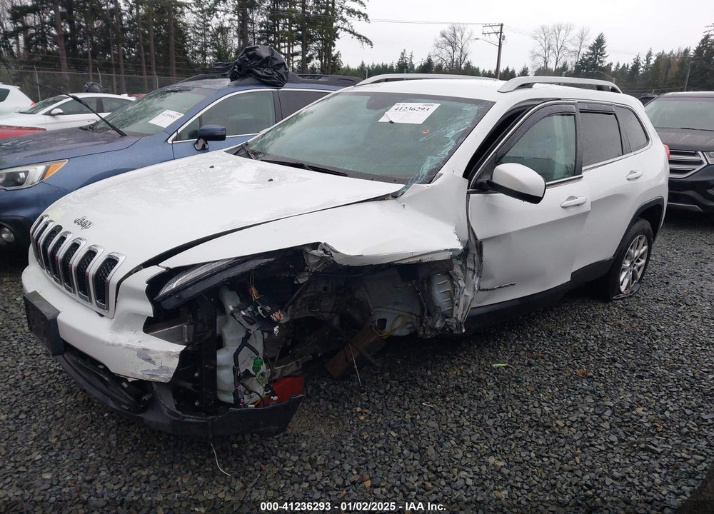 2016 JEEP CHEROKEE LATITUDE VIN: 1C4PJMCB2GW197146