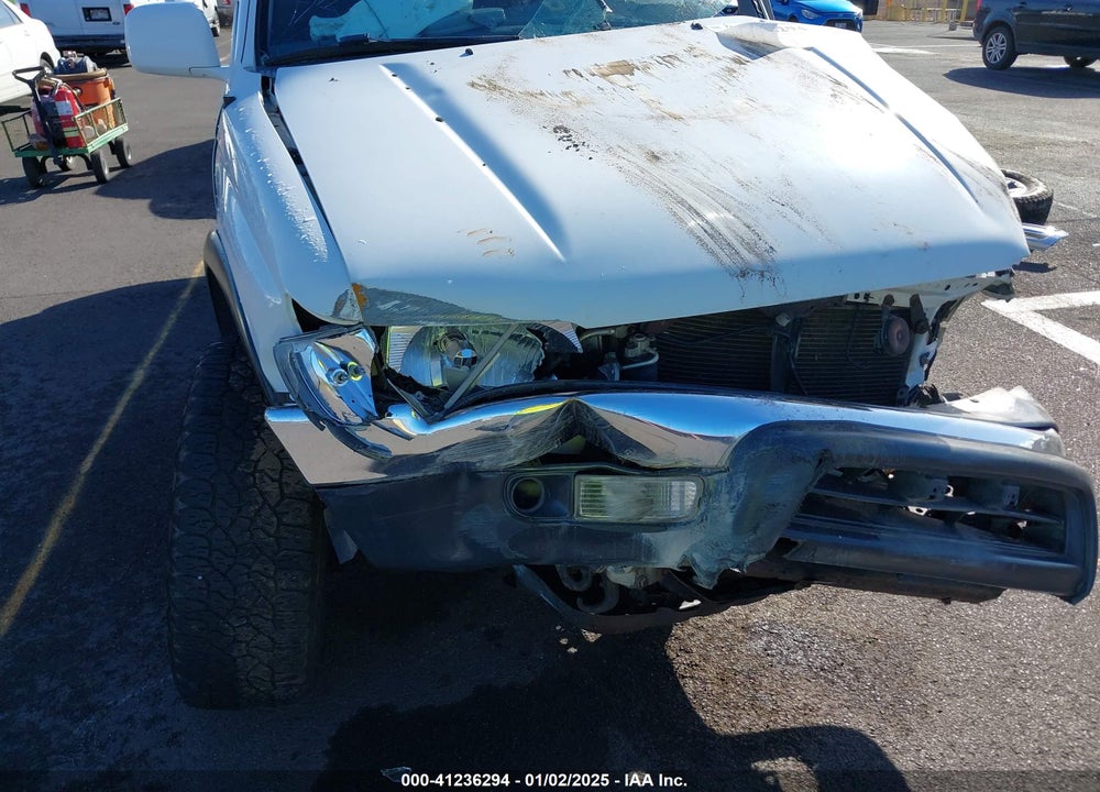 1999 TOYOTA 4RUNNER SR5 V6 VIN: JT3GN86R9X0114680