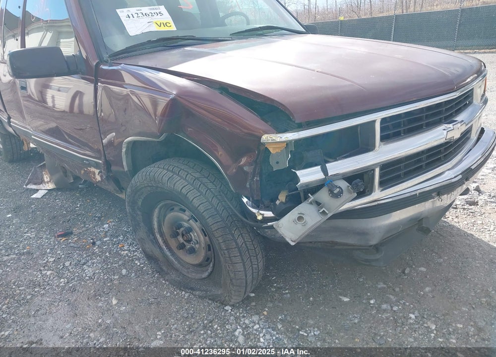 1998 CHEVROLET K1500 FLEETSIDE VIN: 1GCEK19R4WE161812