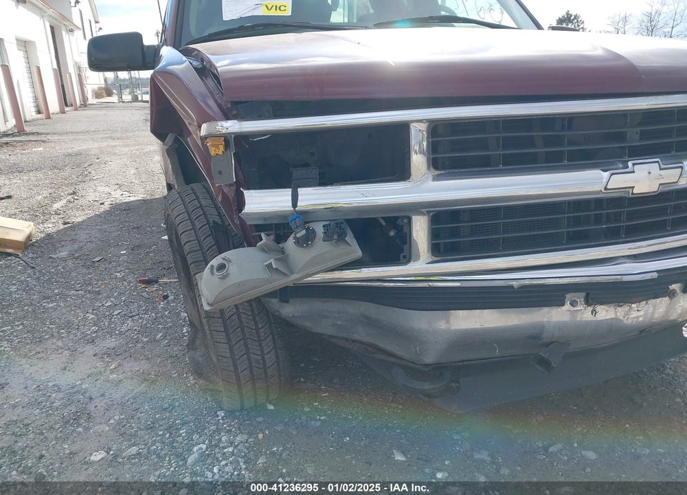 1998 CHEVROLET K1500 FLEETSIDE VIN: 1GCEK19R4WE161812