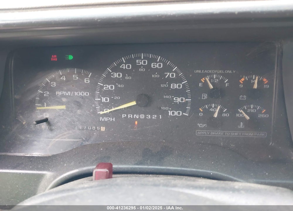 1998 CHEVROLET K1500 FLEETSIDE VIN: 1GCEK19R4WE161812