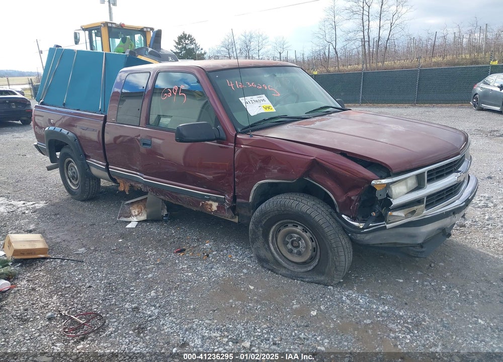 1998 CHEVROLET K1500 FLEETSIDE VIN: 1GCEK19R4WE161812