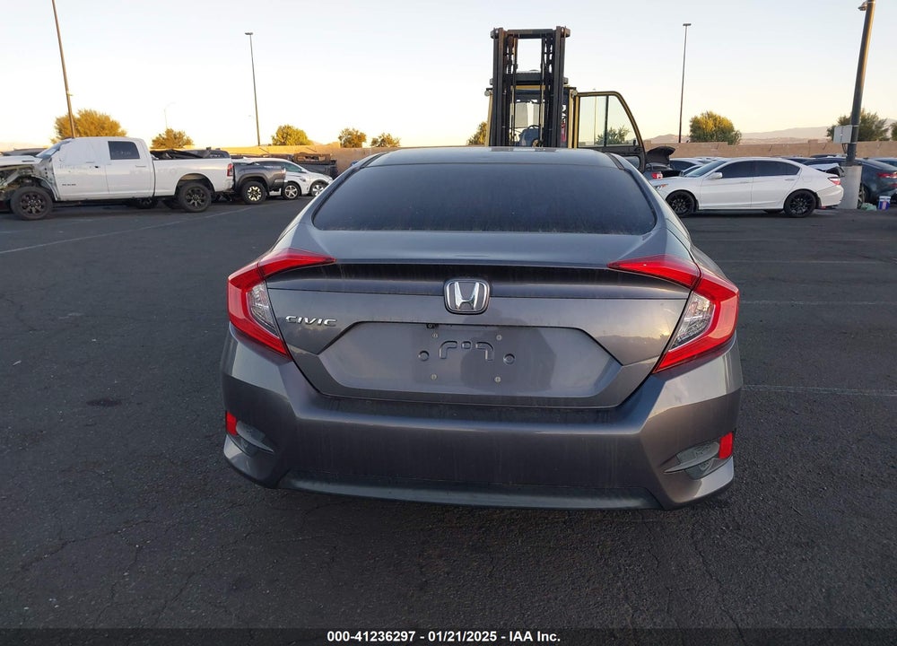 2017 HONDA CIVIC LX VIN: 2HGFC2F55HH518016