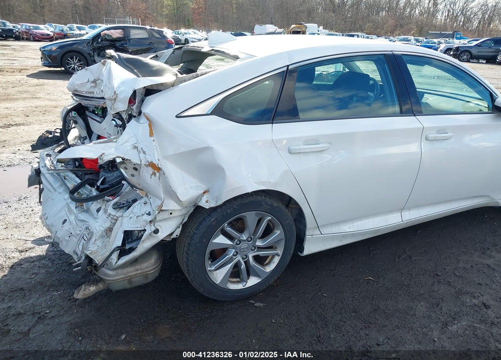2019 HONDA ACCORD VIN: 1HGCV1F17KA089651