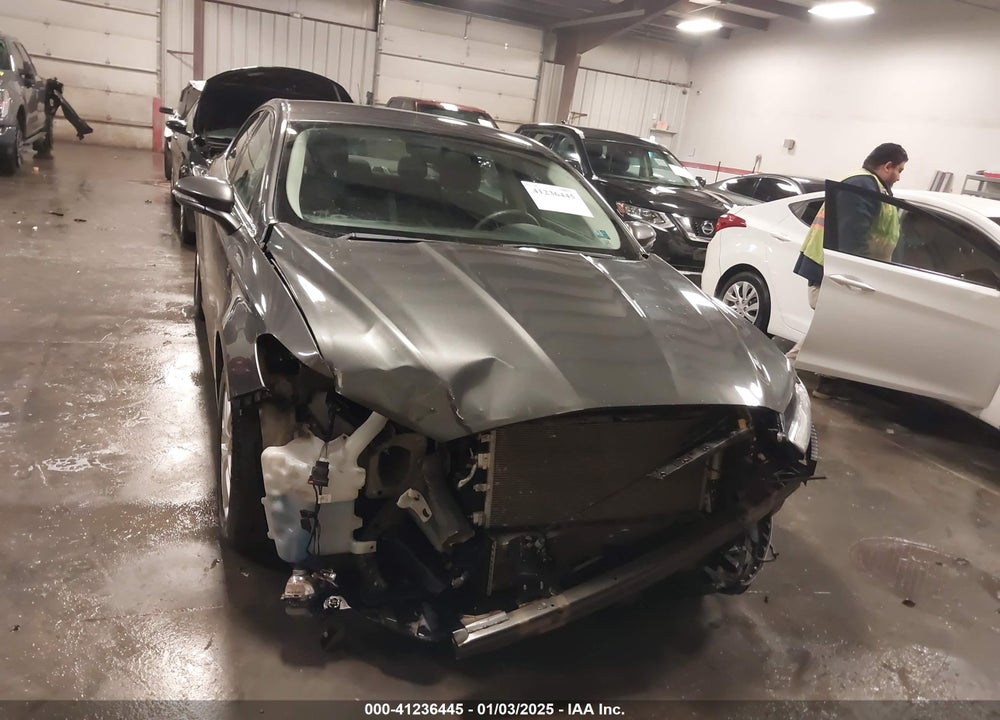2015 FORD FUSION SE VIN: 3FA6P0HD0FR127973