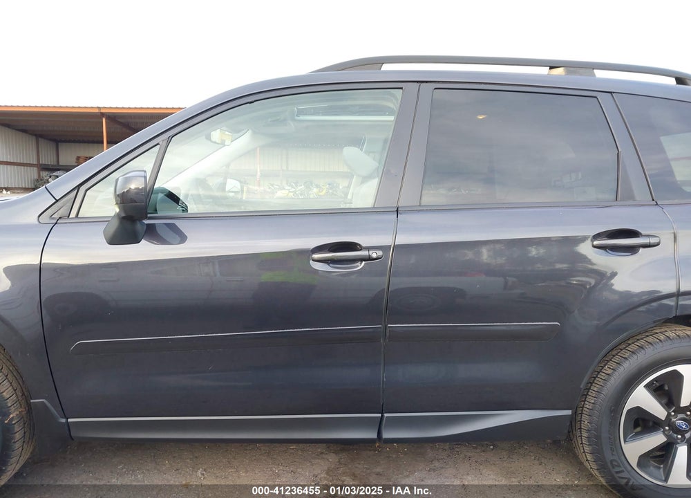 2017 SUBARU FORESTER 2.5I PREMIUM VIN: JF2SJAGC4HH484894