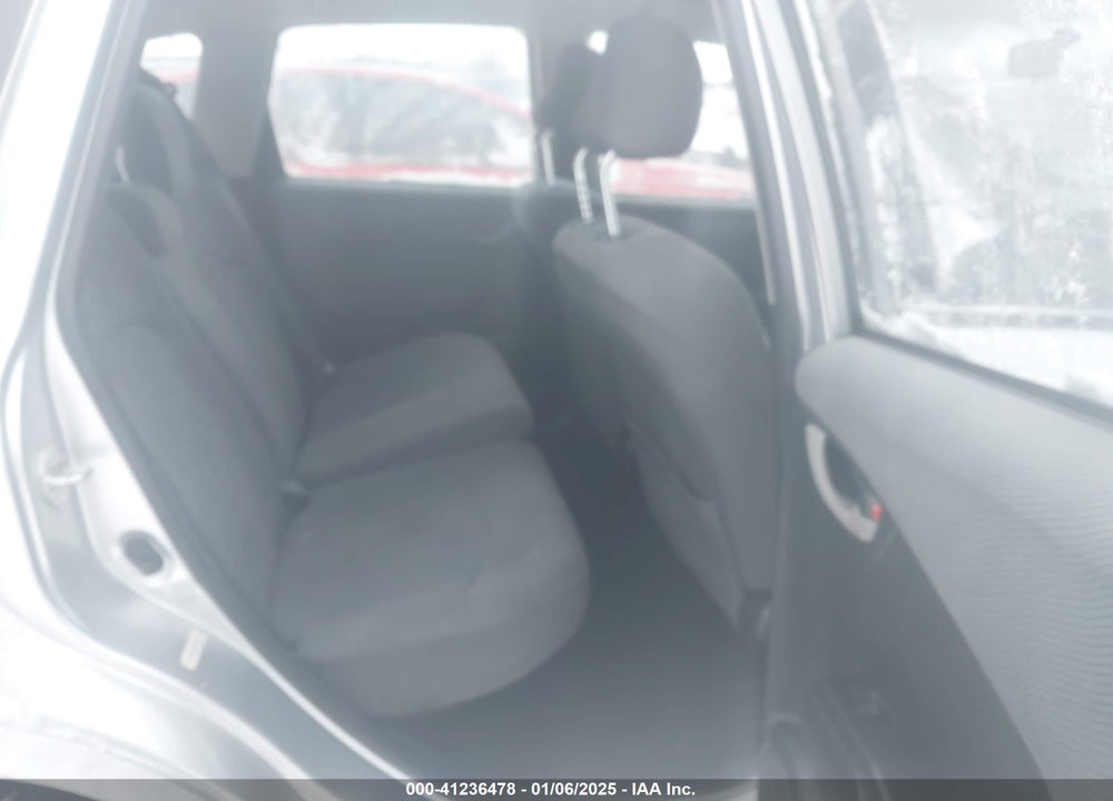 2013 HONDA FIT VIN: JHMGE8H36DC063751