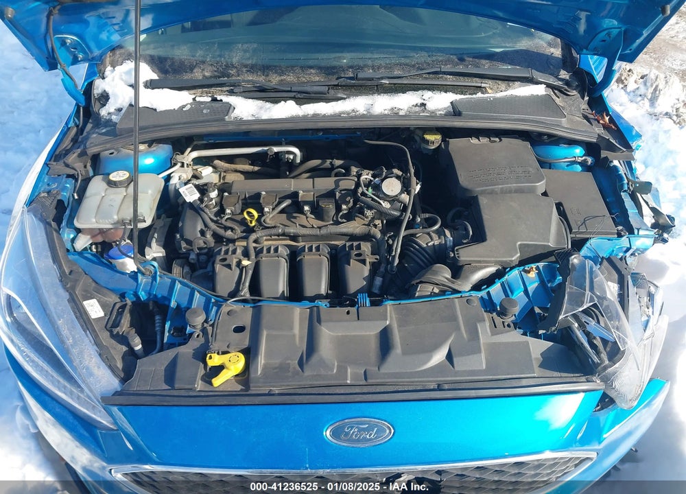 2016 FORD FOCUS SE VIN: 1FADP3K21GL335652