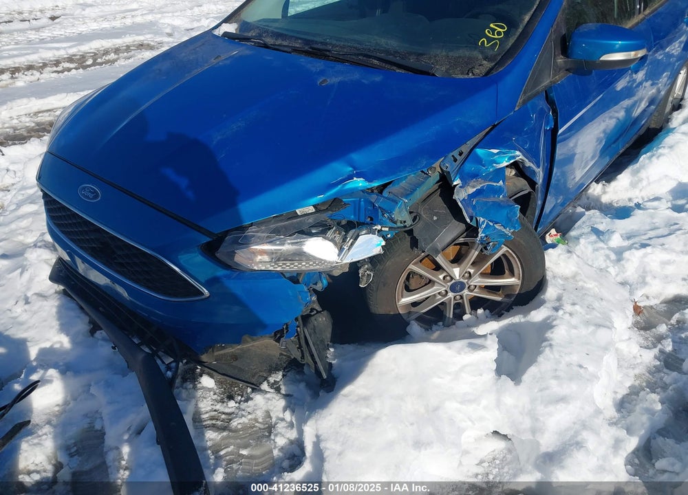 2016 FORD FOCUS SE VIN: 1FADP3K21GL335652