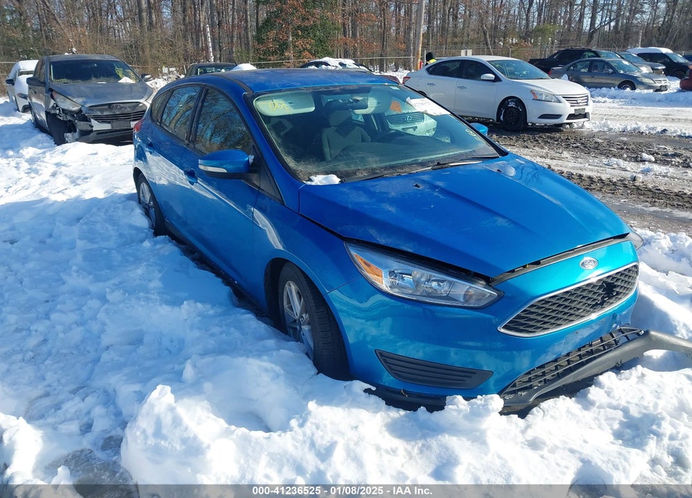 2016 FORD FOCUS SE VIN: 1FADP3K21GL335652