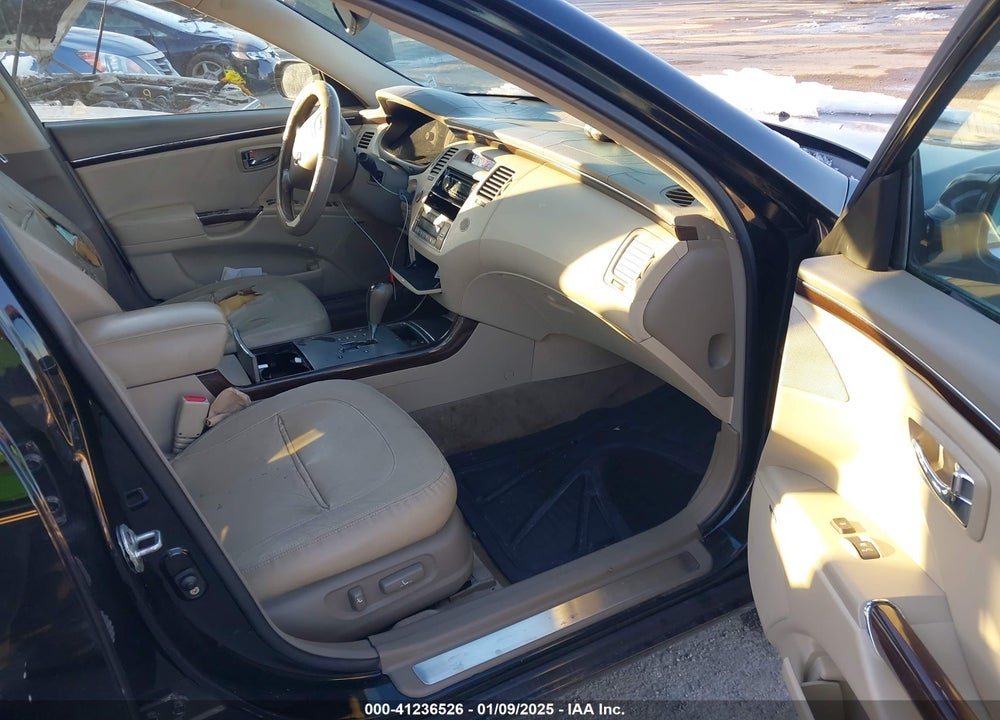 2009 HYUNDAI AZERA LIMITED VIN: KMHFC46F49A341294