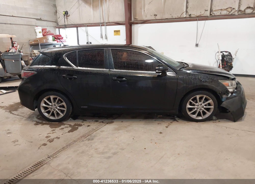 2013 LEXUS CT 200H VIN: JTHKD5BH4D2162882