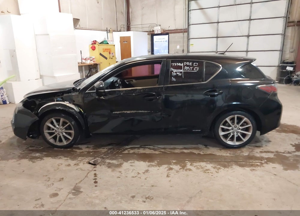 2013 LEXUS CT 200H VIN: JTHKD5BH4D2162882