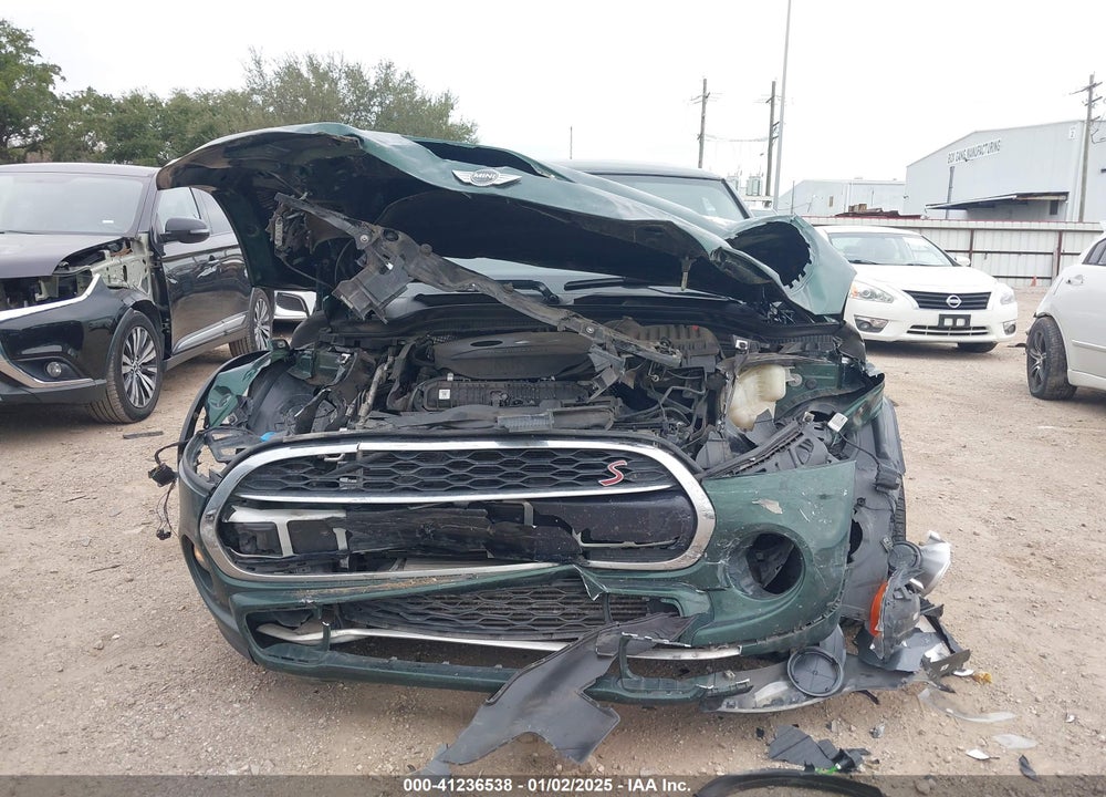 2015 MINI HARDTOP COOPER S VIN: WMWXP7C54F2A38404