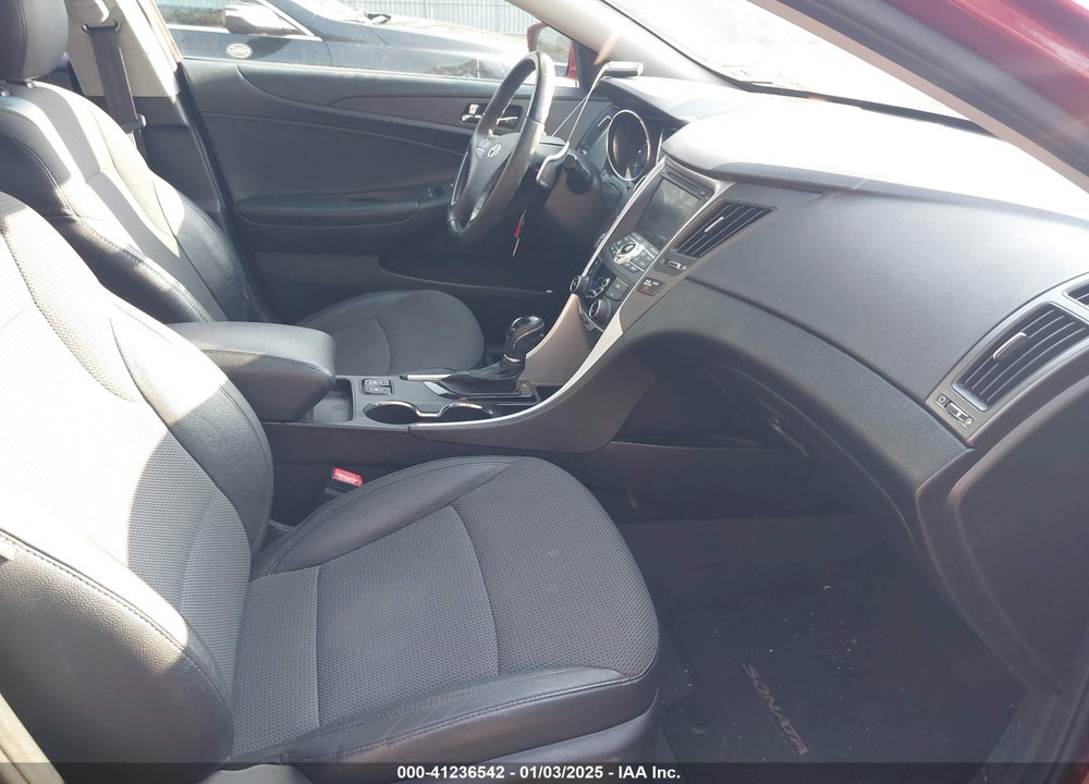 2013 HYUNDAI SONATA SE VIN: 5NPEC4AC7DH726413
