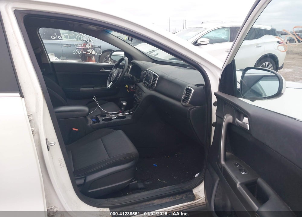 2017 KIA SPORTAGE LX VIN: KNDPMCAC3H7123159