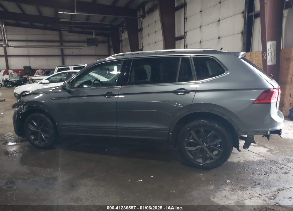 2022 VOLKSWAGEN TIGUAN VIN: 3VV2B7AXXNM019667