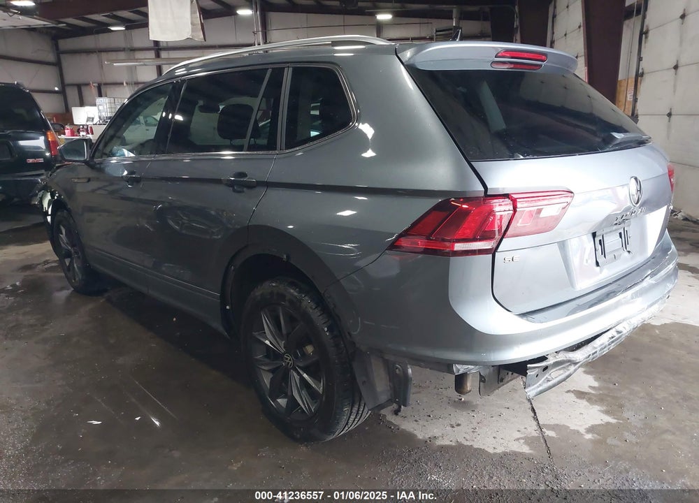 2022 VOLKSWAGEN TIGUAN VIN: 3VV2B7AXXNM019667