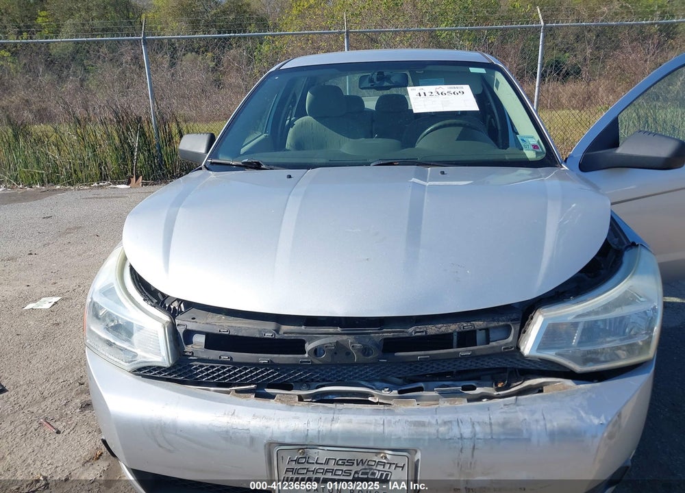 2011 FORD FOCUS SE VIN: 1FAHP3FN0BW105226