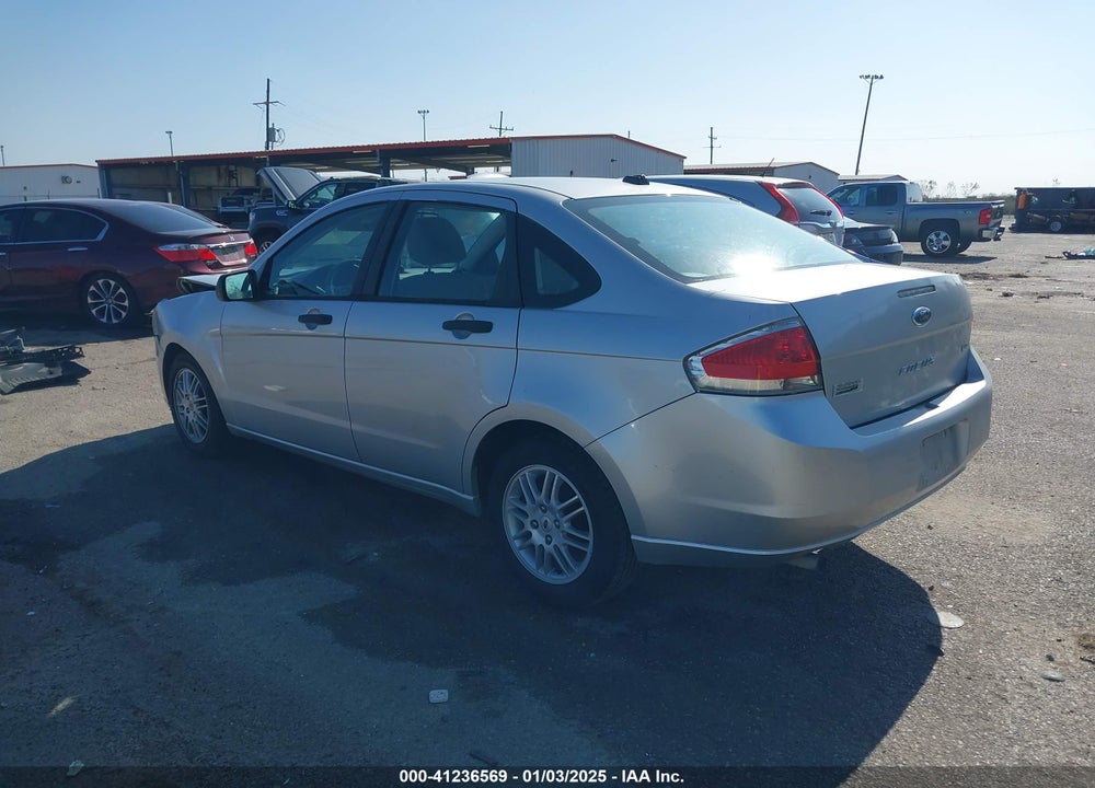 2011 FORD FOCUS SE VIN: 1FAHP3FN0BW105226