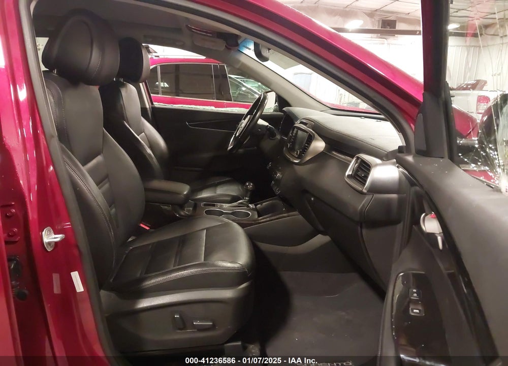 2016 KIA SORENTO 3.3L EX VIN: 5XYPHDA51GG081832