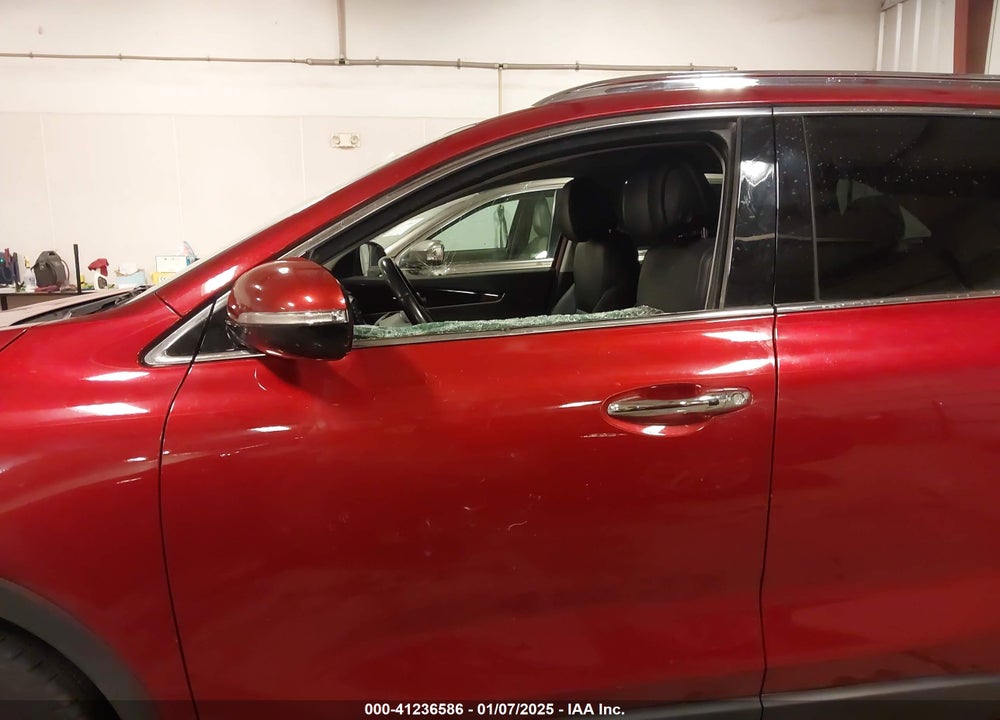 2016 KIA SORENTO 3.3L EX VIN: 5XYPHDA51GG081832
