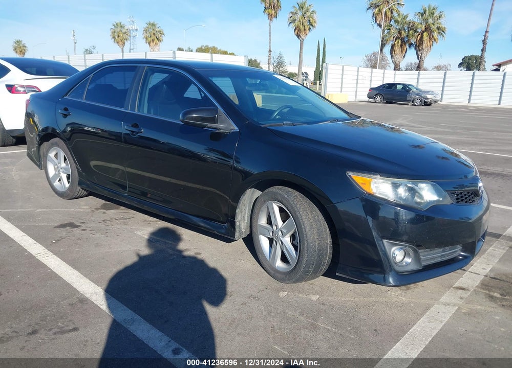 2014 TOYOTA CAMRY SE VIN: 4T1BF1FK9EU770022