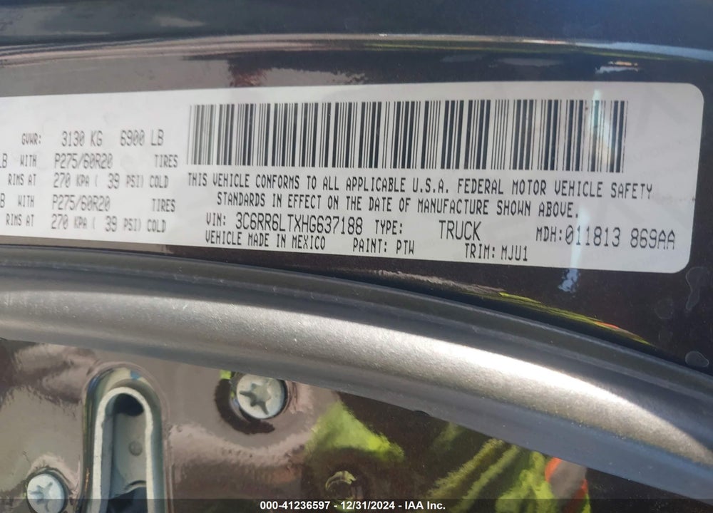 2017 RAM 1500 VIN: 3C6RR6LTXHG637188