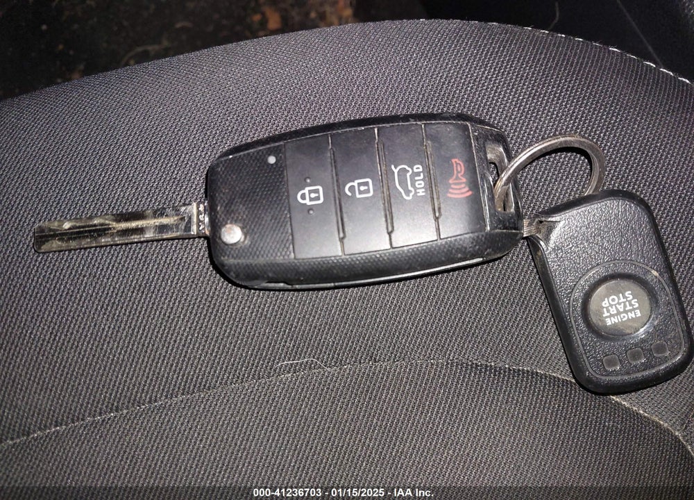 2017 KIA SOUL VIN: KNDJN2A2XH7459167