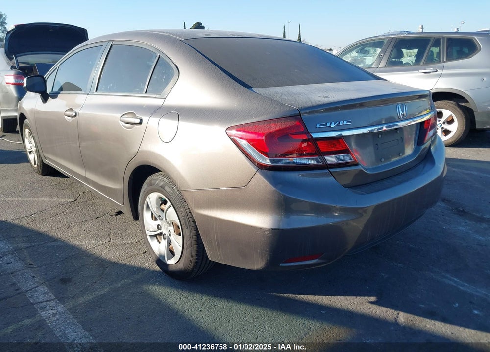 2013 HONDA CIVIC LX VIN: 2HGFB2F57DH525627