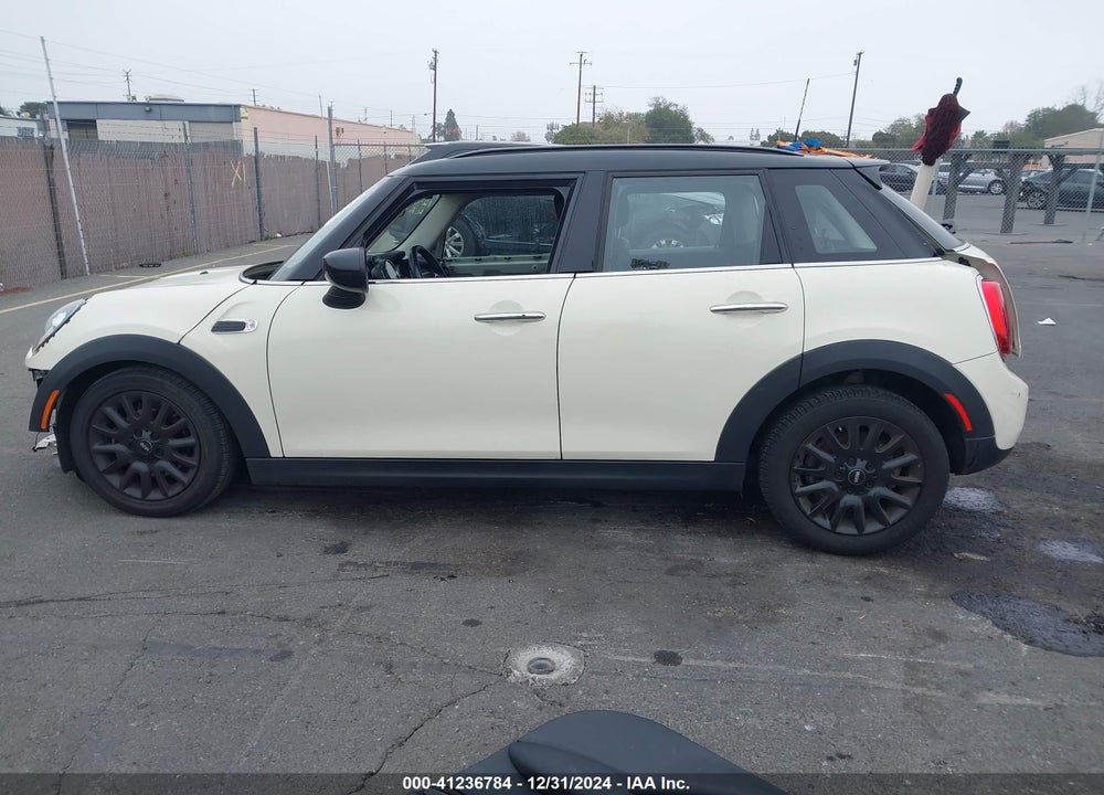 2020 MINI HARDTOP COOPER VIN: WMWXU7C02L2M10165