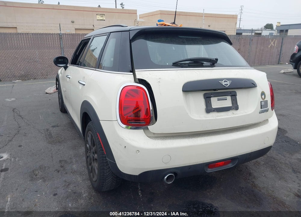 2020 MINI HARDTOP COOPER VIN: WMWXU7C02L2M10165