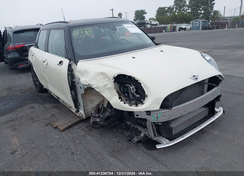 2020 MINI HARDTOP COOPER VIN: WMWXU7C02L2M10165