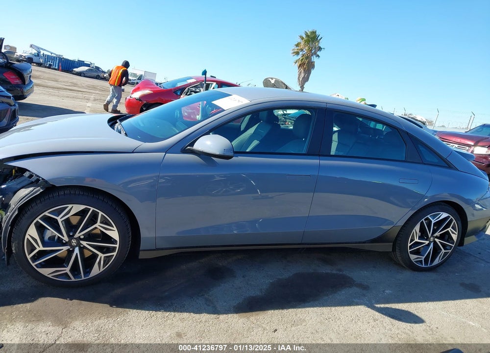 2024 HYUNDAI IONIQ 6 SEL VIN: KMHM34AA4RA077139