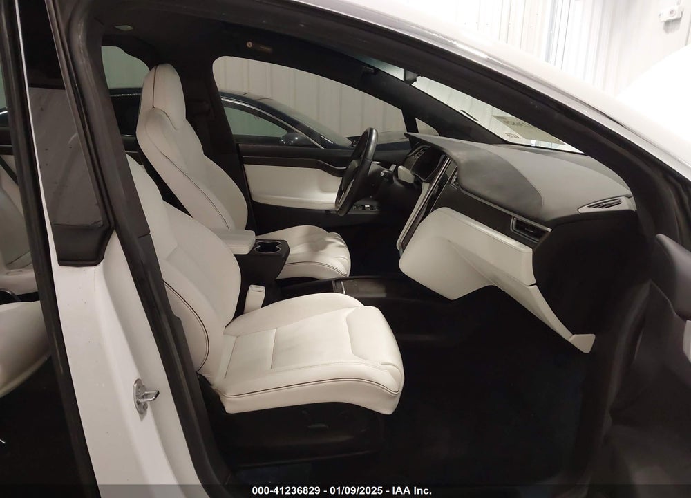 2016 TESLA MODEL X VIN: 5YJXCBE24GF014653