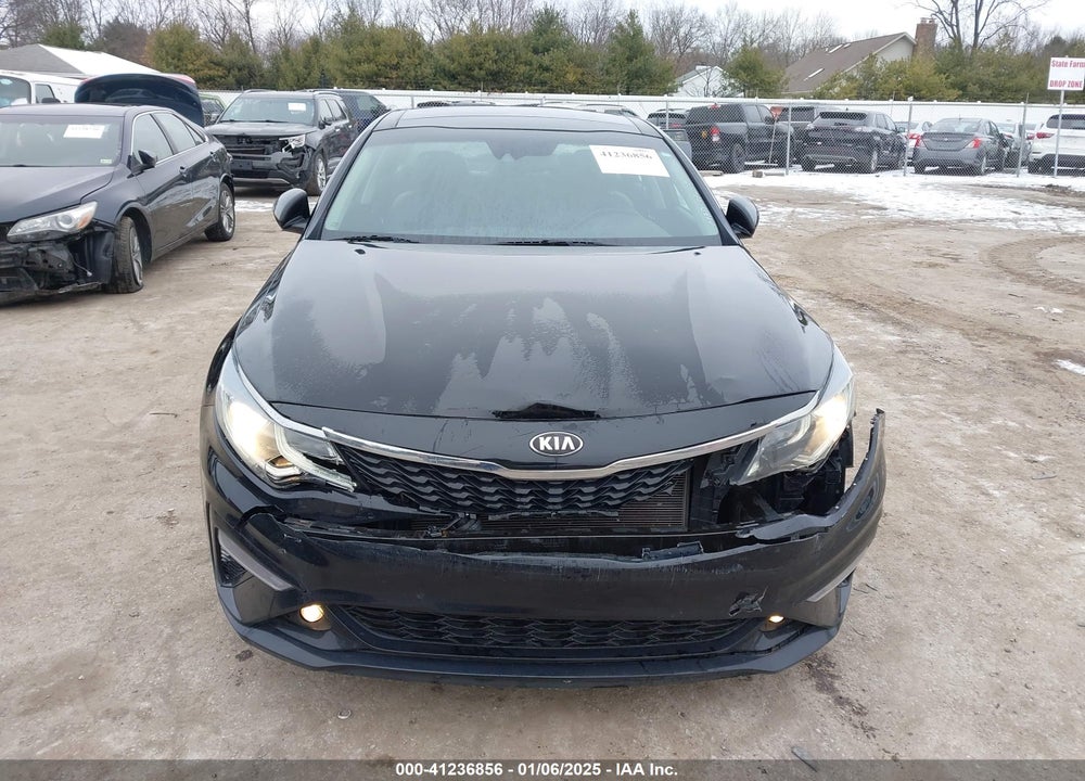2019 KIA OPTIMA VIN: 5XXGT4L38KG367166