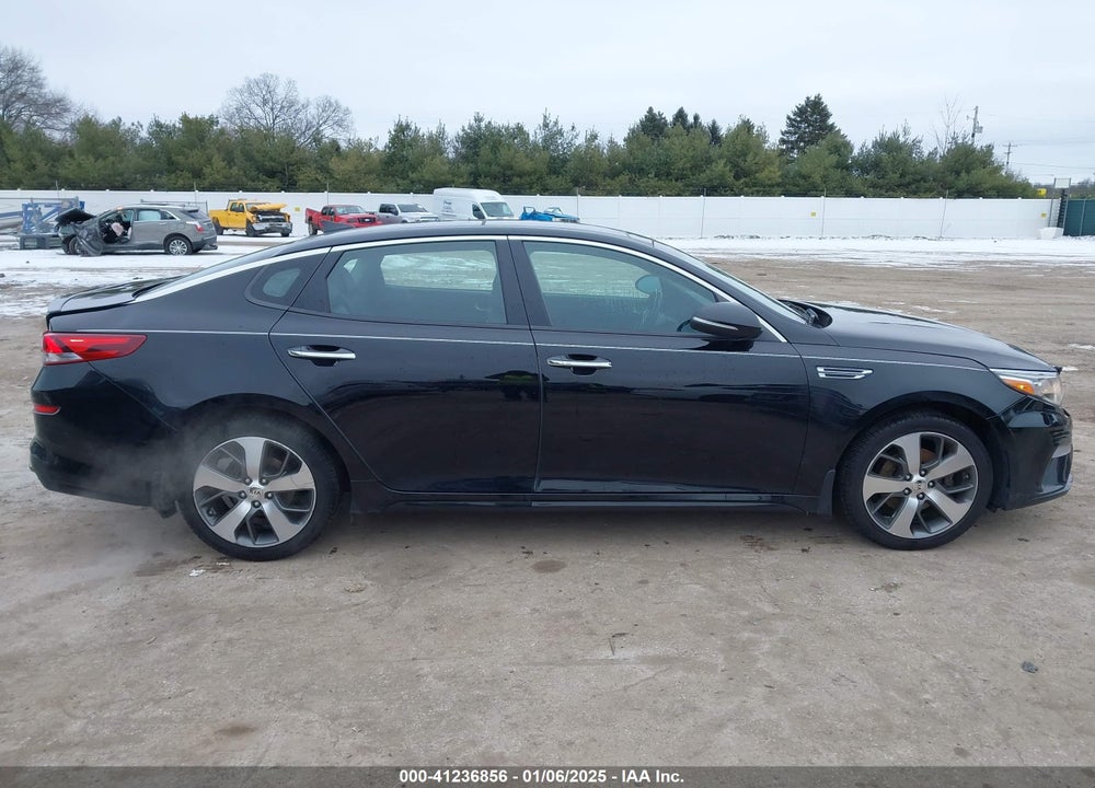 2019 KIA OPTIMA VIN: 5XXGT4L38KG367166