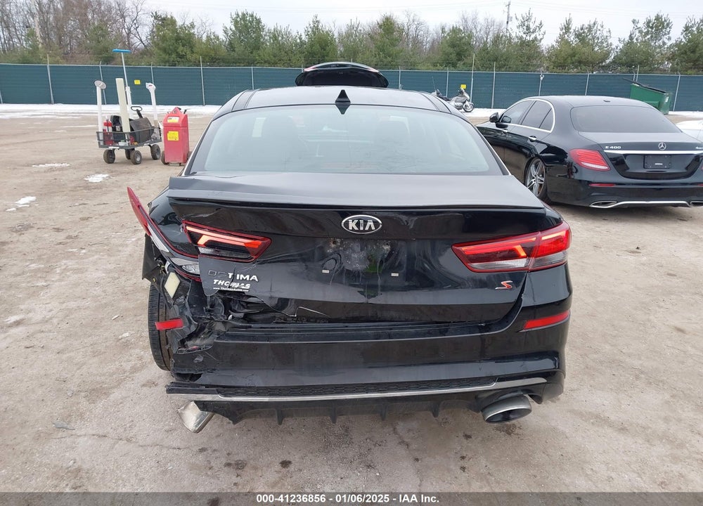 2019 KIA OPTIMA VIN: 5XXGT4L38KG367166