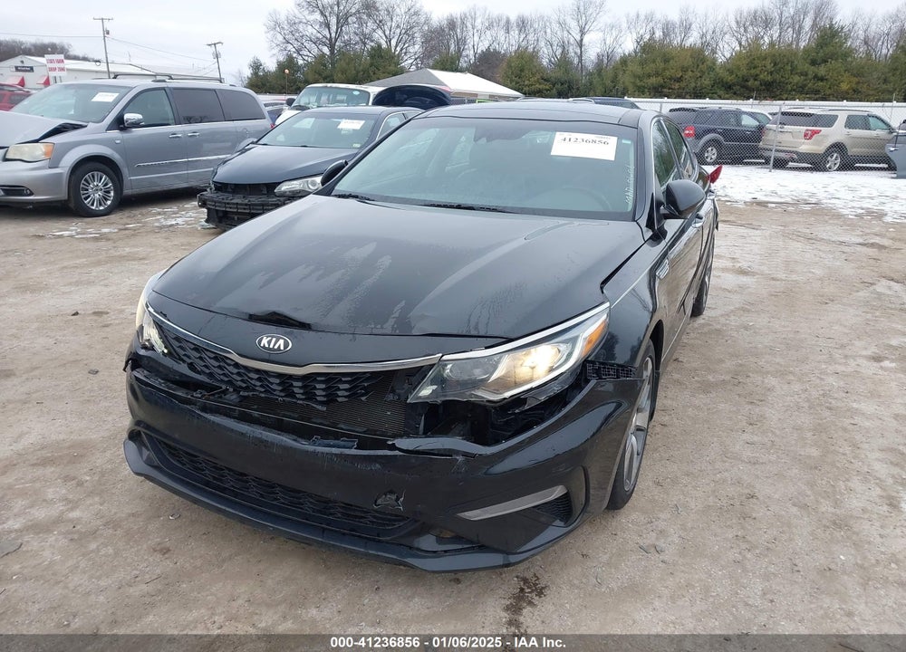 2019 KIA OPTIMA VIN: 5XXGT4L38KG367166