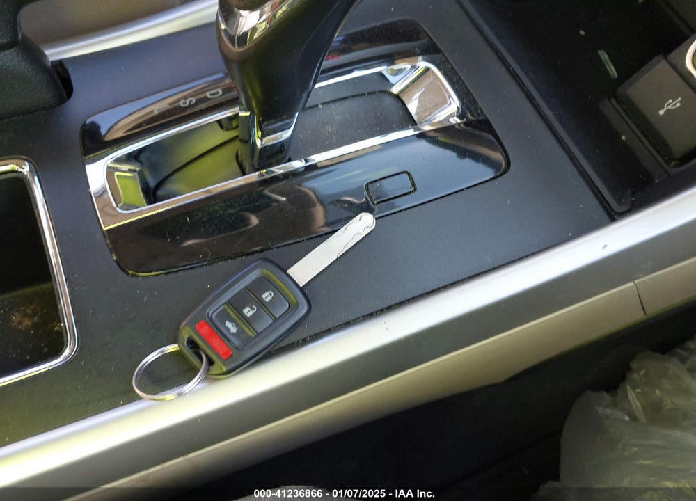 2015 HONDA ACCORD LX VIN: 1HGCR2F33FA150334