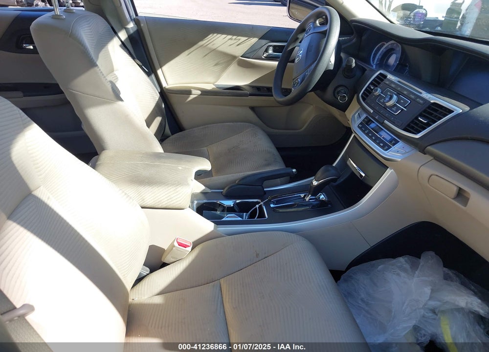 2015 HONDA ACCORD LX VIN: 1HGCR2F33FA150334