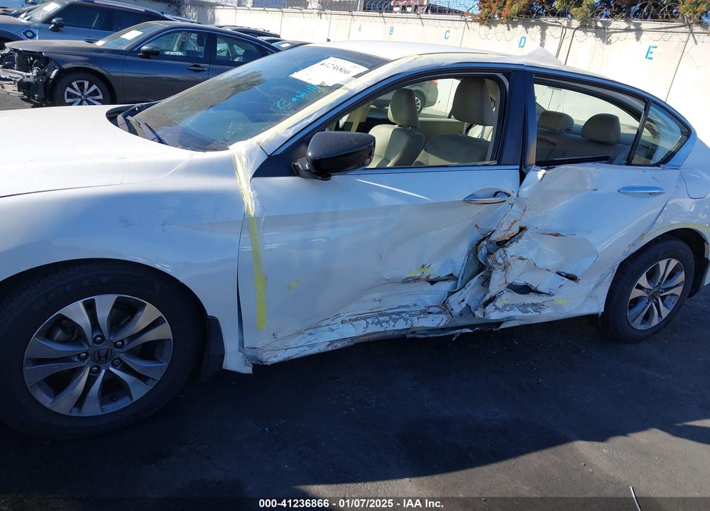 2015 HONDA ACCORD LX VIN: 1HGCR2F33FA150334