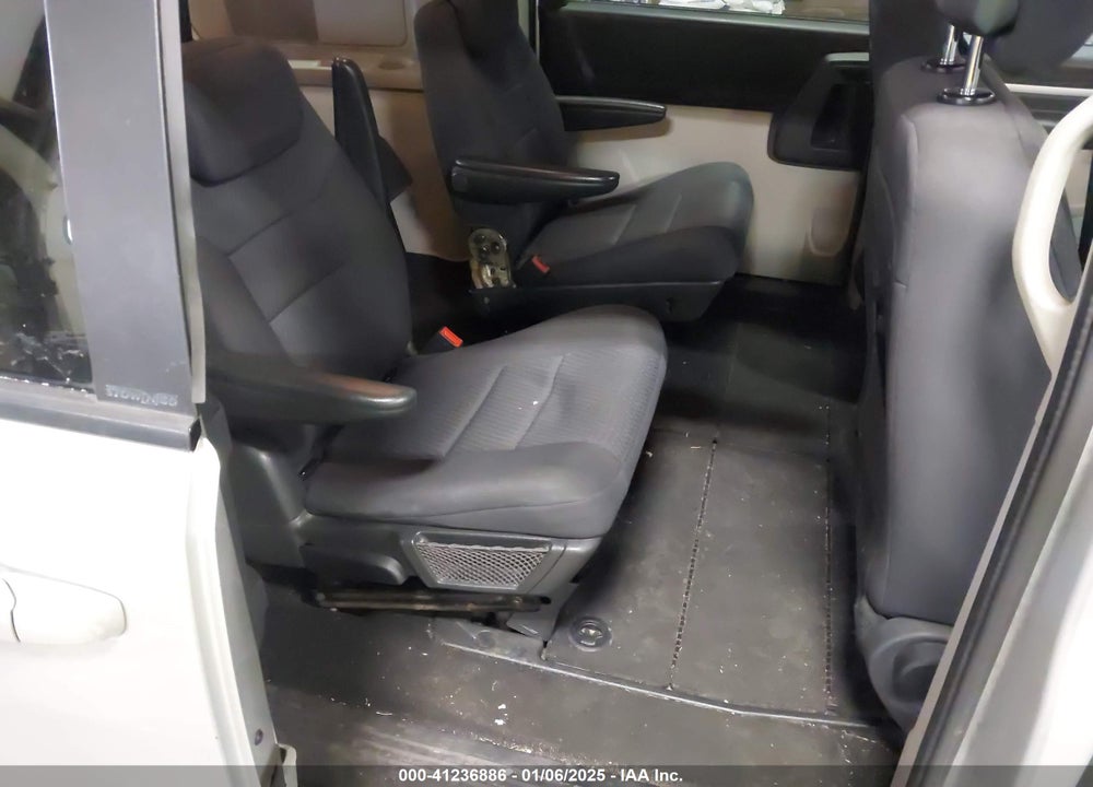 2010 DODGE GRAND CARAVAN SE VIN: 2D4RN4DE7AR446839