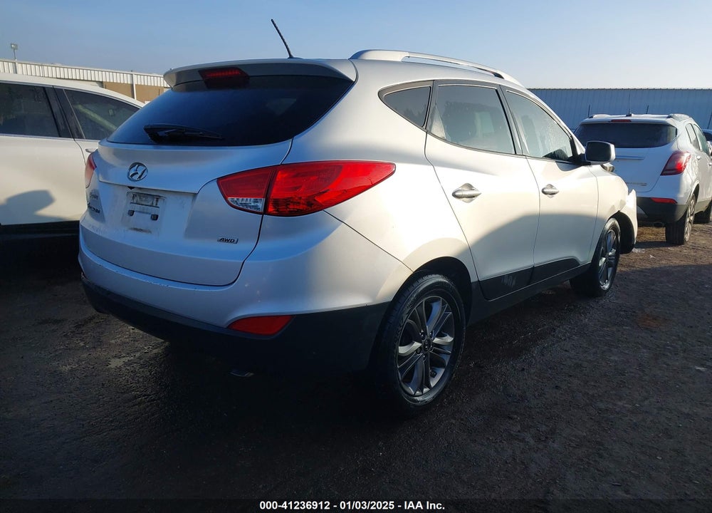 2014 HYUNDAI TUCSON SE VIN: KM8JUCAG2EU872214