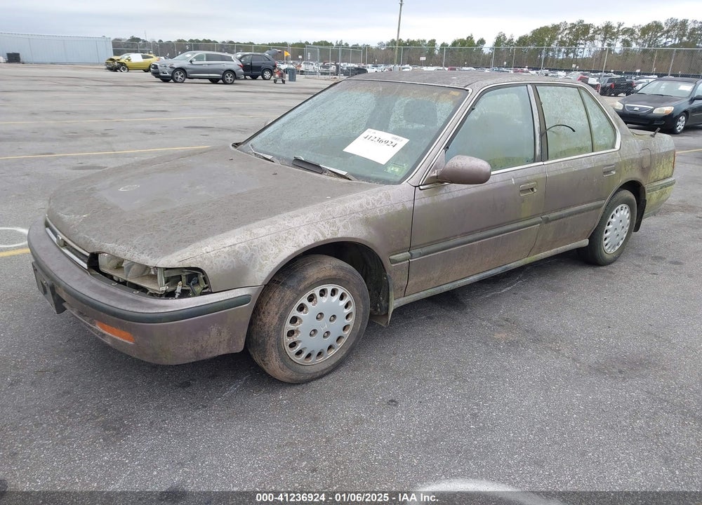 1992 HONDA ACCORD LX VIN: 1HGCB7557NA222011
